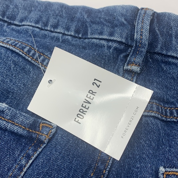 New Forever 21 dark blue denim jeans Curved Straight mid rise curvy fit - Picture 3 of 7